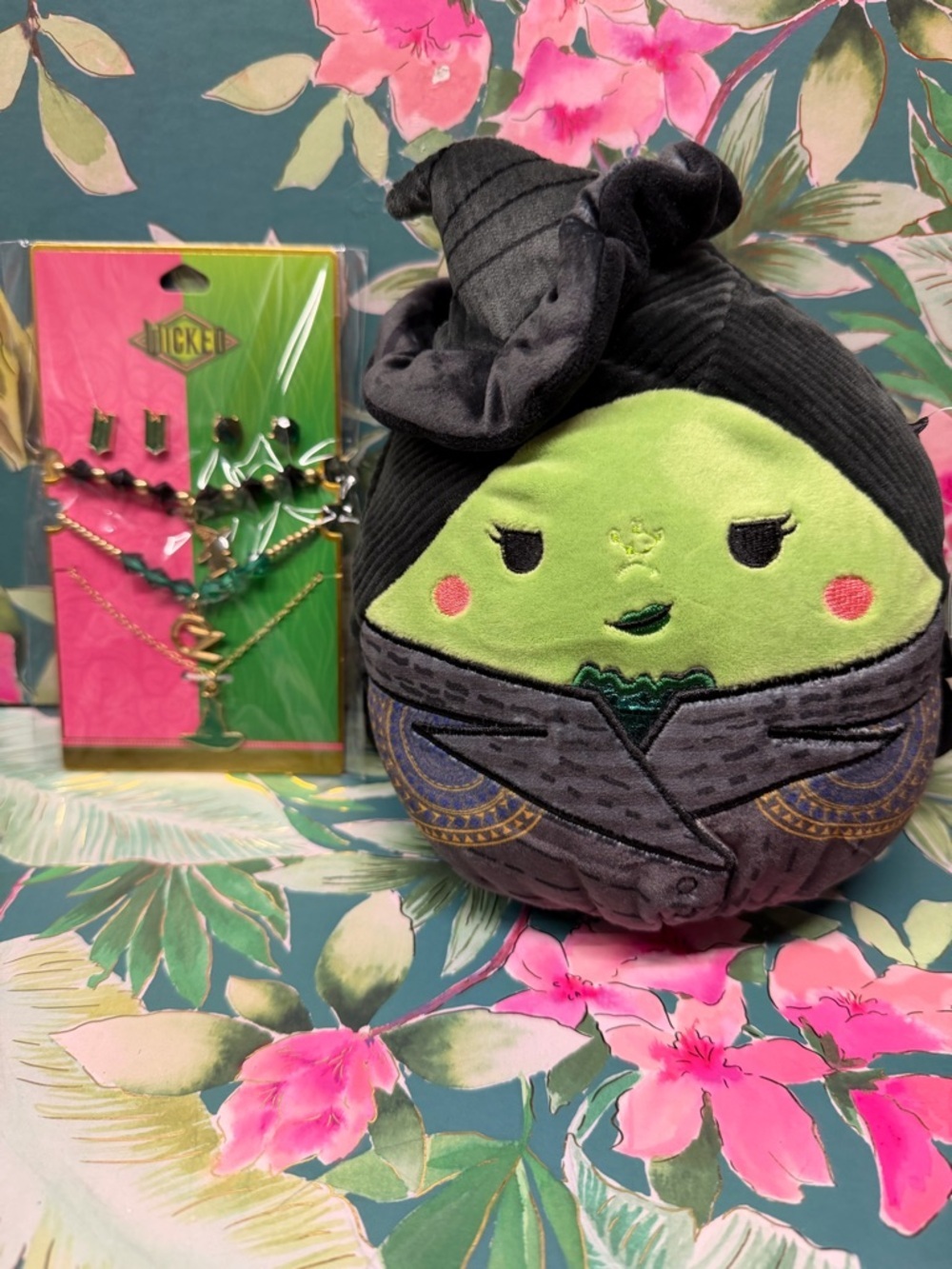 Wicked Elphaba set - Jewelry and Squishmallow nwt - Picture 2 of 6
